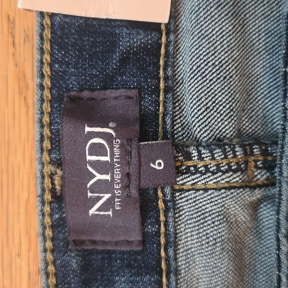NYDJ Barbara Bootcut Blue Jeans Lift Tuck Stetch Medium Wash Sz 6 (28x32 1/2") - Picture 6 of 14